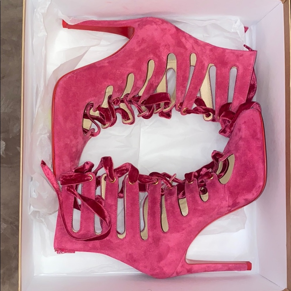 New Women’s pink Christian Louboutin Ribbon boots